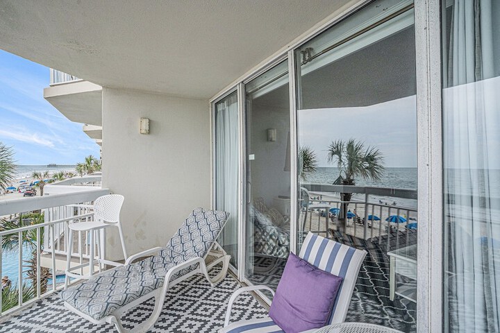 0206 Waters Edge Resort 1 Bedroom Condo by RedAwning