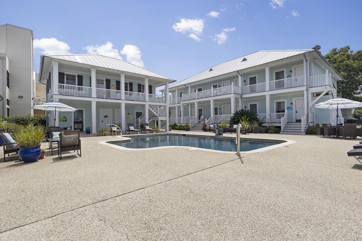 Bay Town Inn