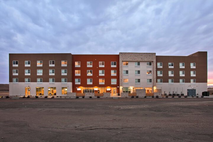 Hotel 15 of 100