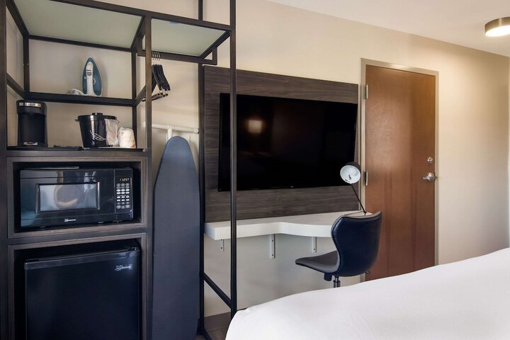 Room 22 of 40