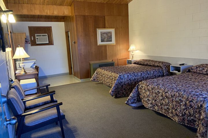 Room 12 of 34