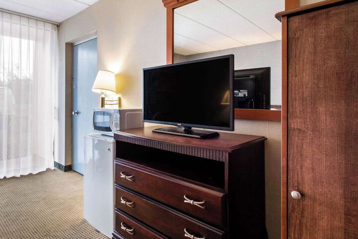 Quality Inn West Springfield