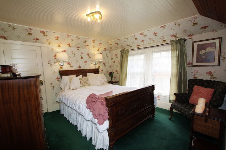 Room 43 of 57