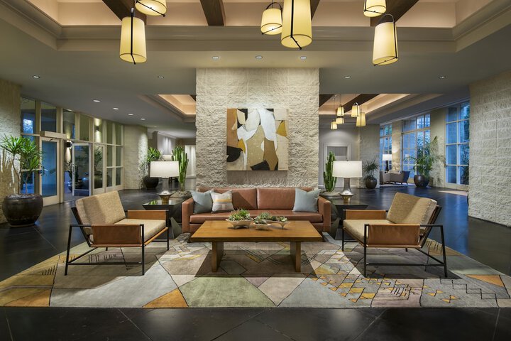 Hotel Interior 9 of 32