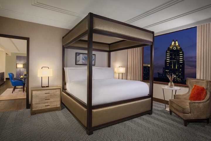 Hilton Austin