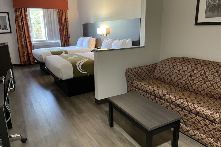 Room 12 of 36