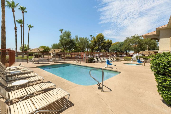 Pool 5 of 25
