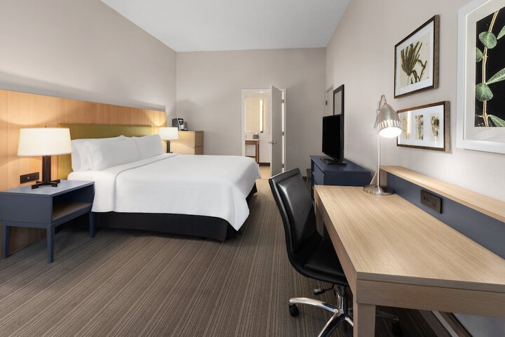 Room 22 of 61