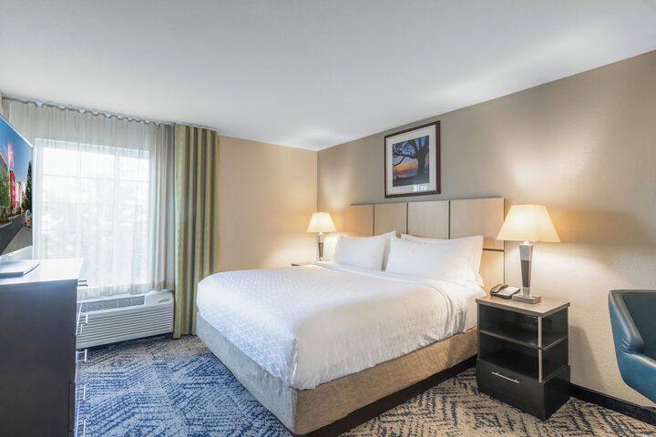 Room 27 of 42