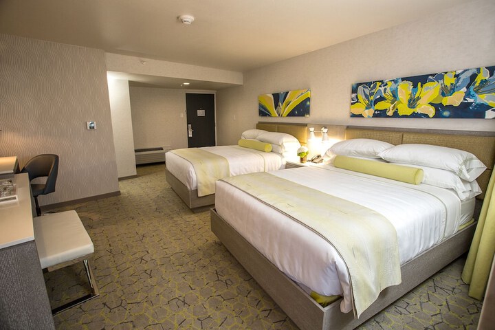 Room 17 of 38