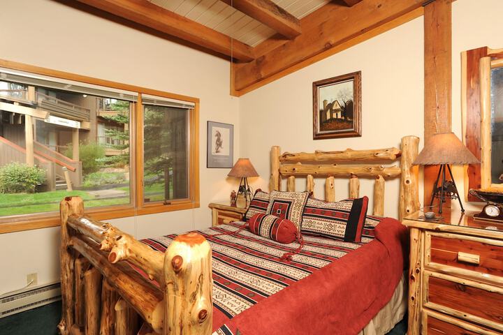Evergreen Condominiums by Vail Resorts