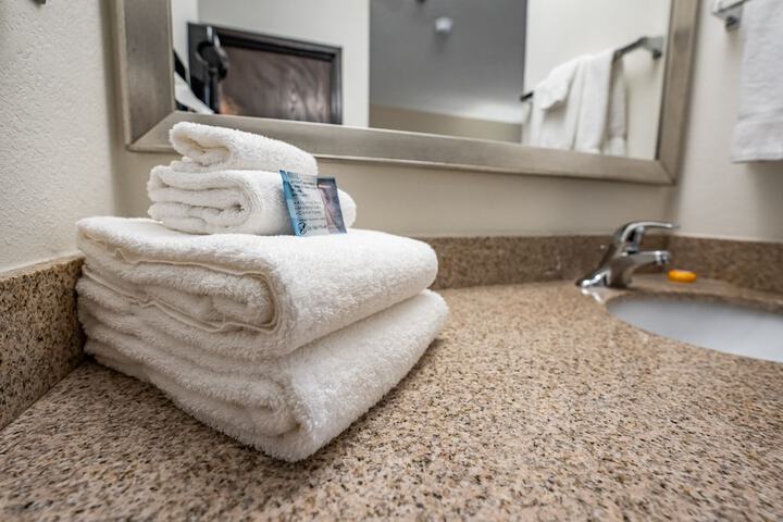 Christopher Inn and Suites
