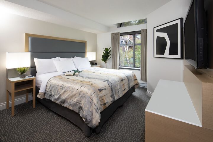 Crystal Lodge