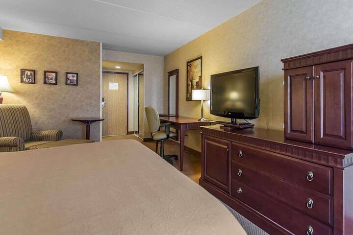 Room 11 of 31