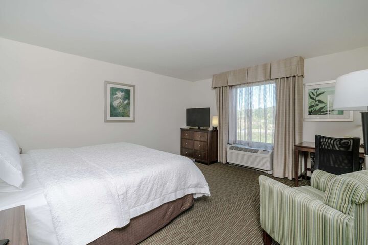 Room 17 of 43