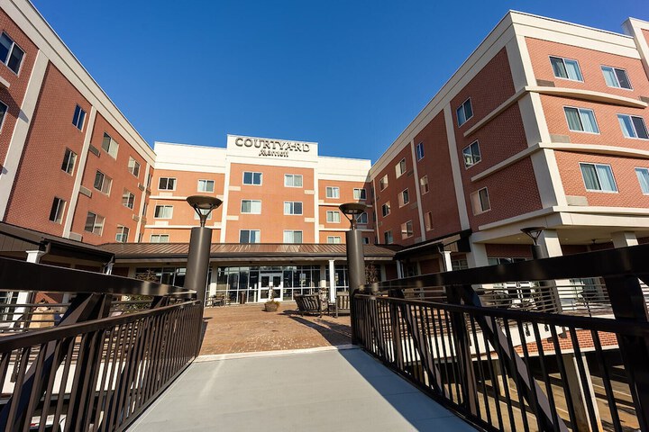 Courtyard by Marriott Rome