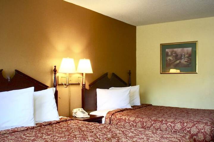 Rodeway Inn Monroe