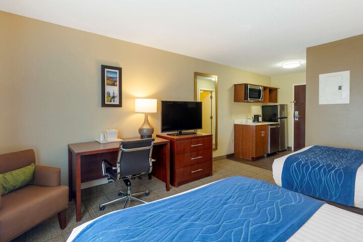 Room 17 of 37