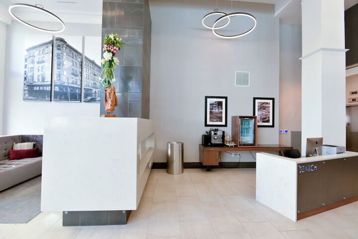 Business Center 75 of 75