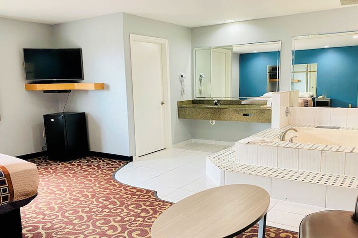 Room 13 of 15