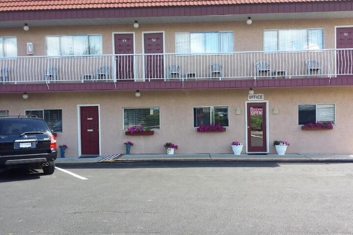 Hotel 6 of 99