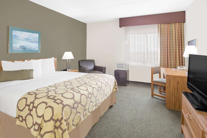 Room 14 of 22