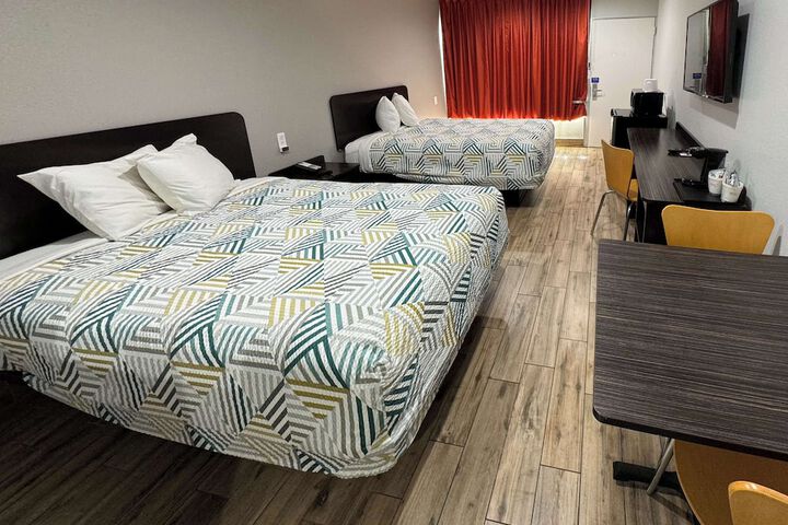Room 19 of 41