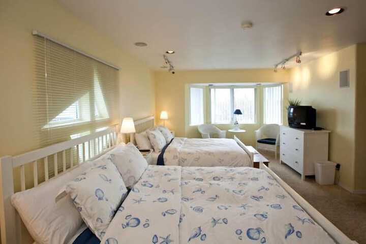 Room 34 of 130