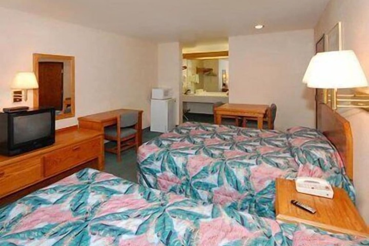 Room 12 of 29