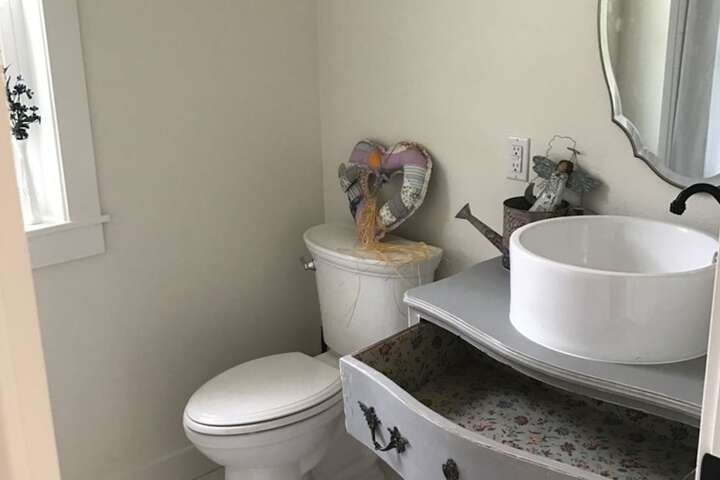 Room 17 of 29