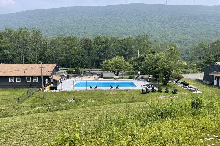 Pool 7 of 53