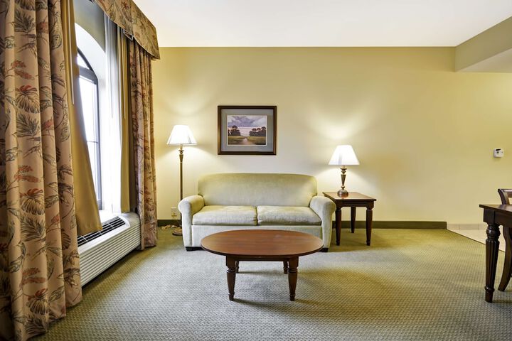 Hampton Inn & Suites North Charleston-University Blvd