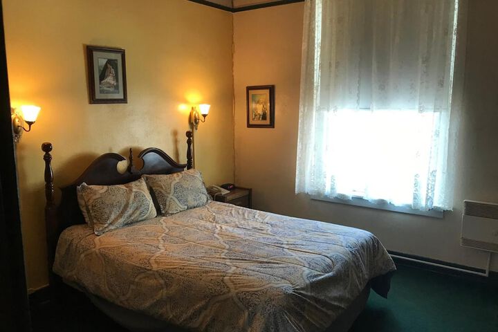 Room 34 of 67