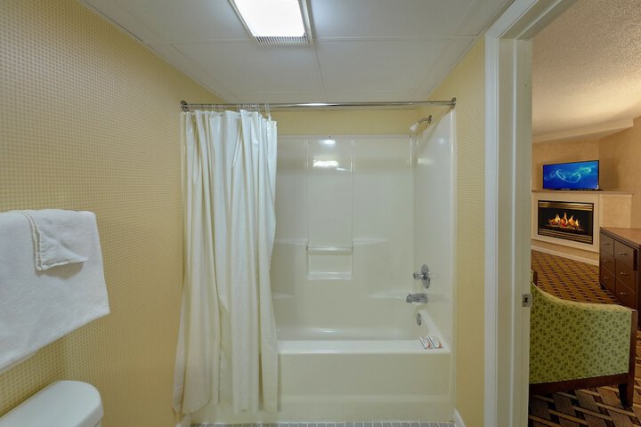 Room 90 of 150