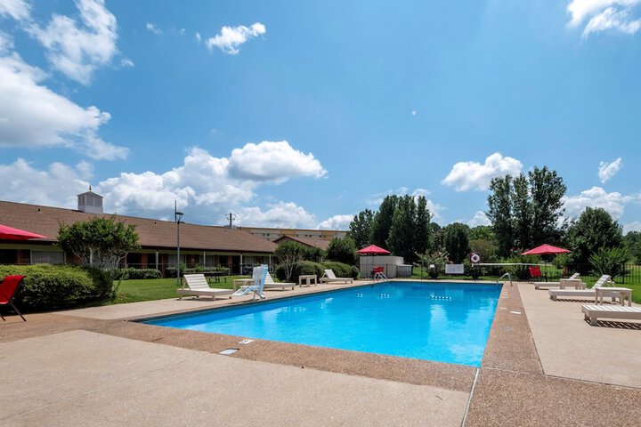 Pool 7 of 39