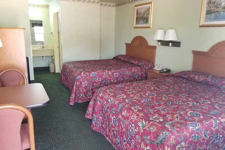 Room 24 of 27