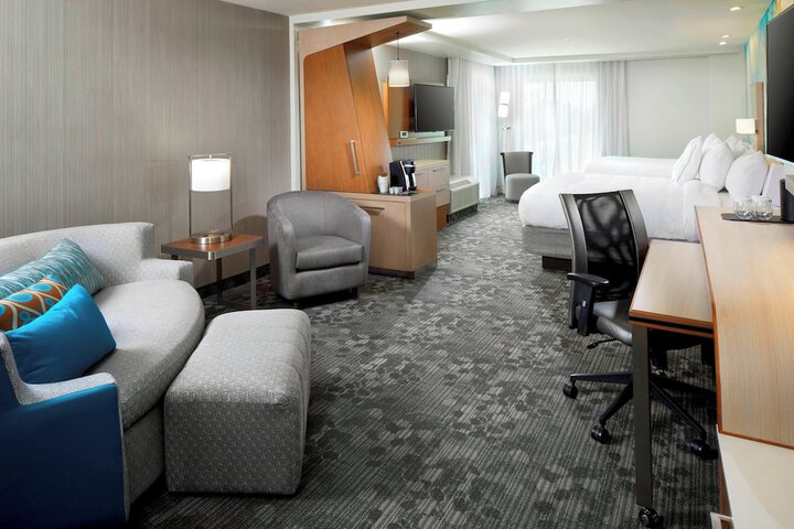 Room 17 of 40