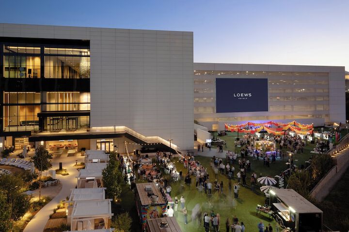 Loews Arlington