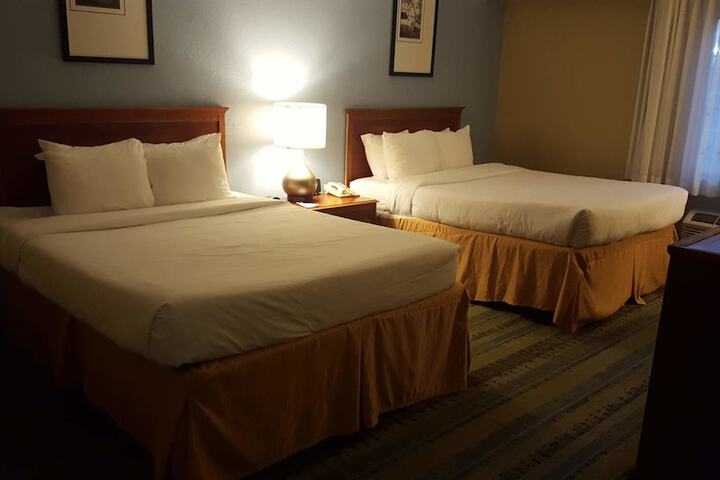 Room 50 of 131
