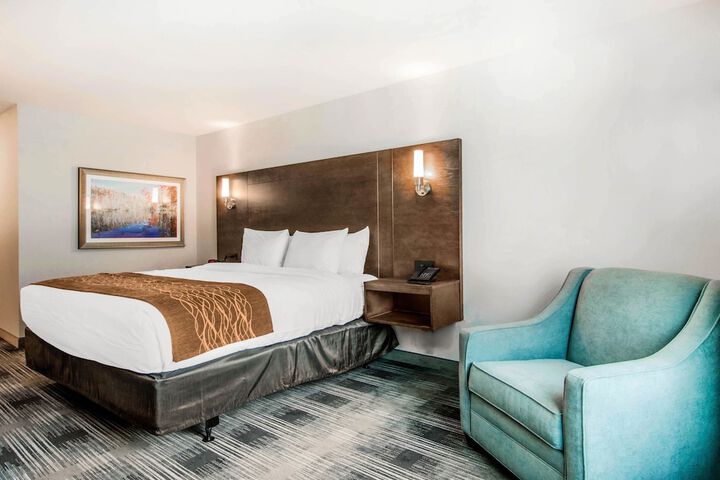 Room 15 of 36