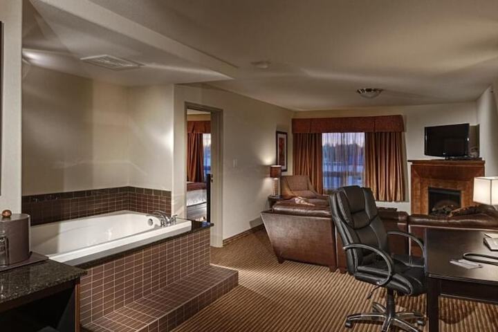 Room 8 of 38