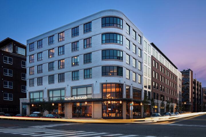 AC Hotel Portland Downtown / Waterfront ME