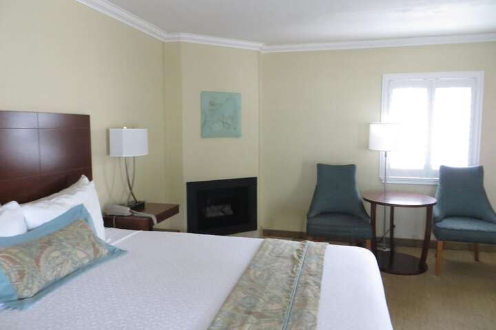 Room 21 of 46