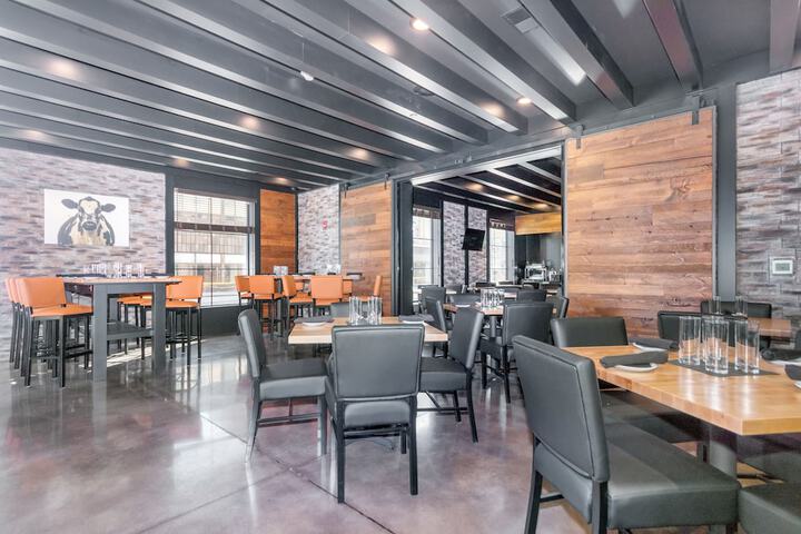 Cobblestone Hotel and Suites Janesville