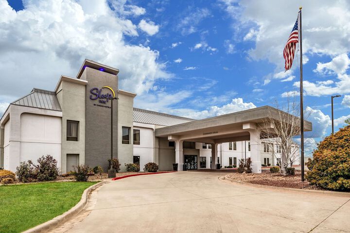 Hotel 2 of 34