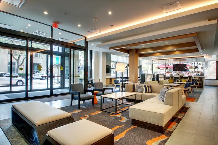 Hotel 6 of 62