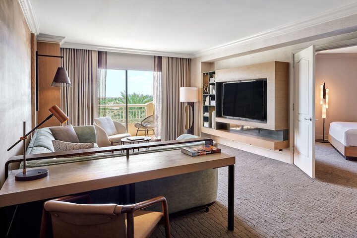 Room 105 of 167