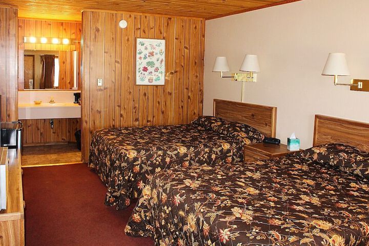 Room 8 of 24