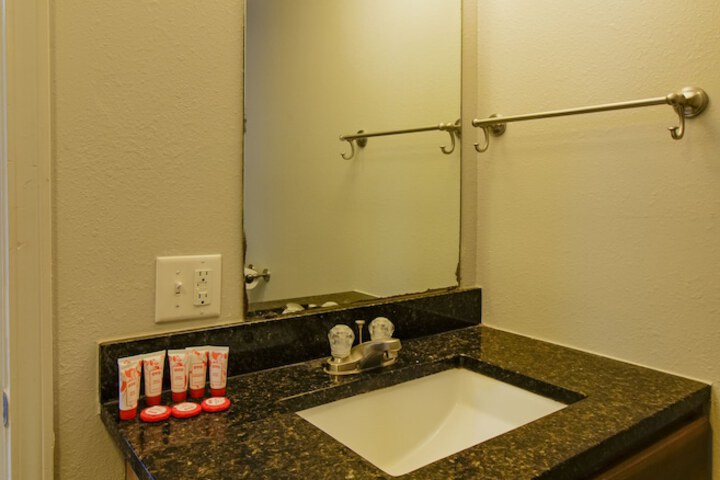 Room 14 of 23
