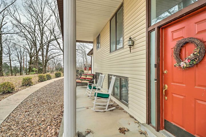 40-acre Poplar Bluff Nature Lovers Paradise!